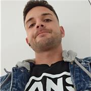 Alumno de Derecho apto para todos los niveles y edades que puedan aparecer.